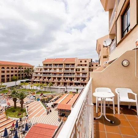 Apartamento Las Americas Family Garden Apartman *
